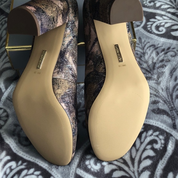 LOUISE ET CIE Jianna Stacked Heel Pump *NEW* - Picture 3 of 5